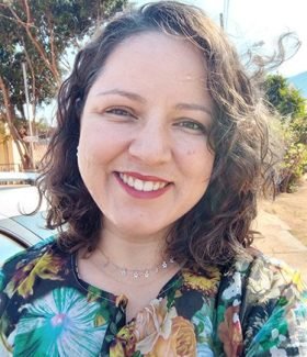 Juliana Maria de Oliveira