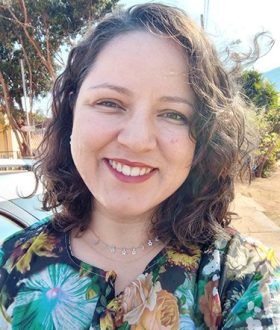 Juliana Maria de Oliveira