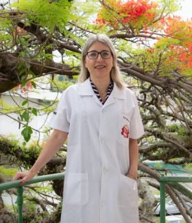 Renata Golin Bueno Costa