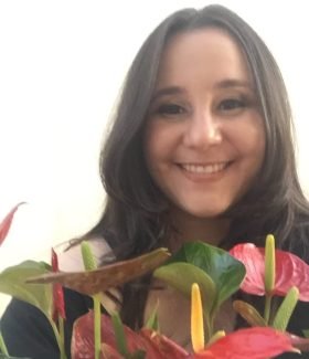 Pesquisadora Carolina Ruiz Zambon